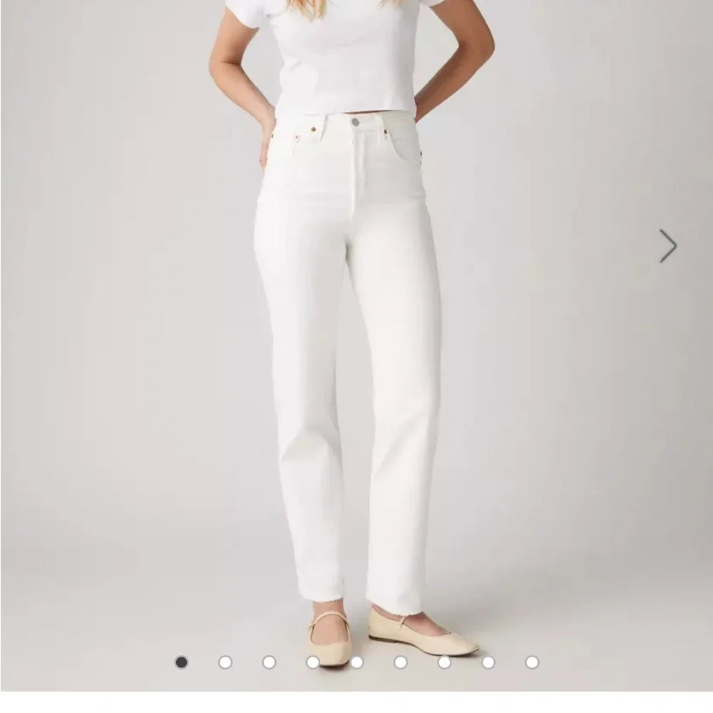 Classic White Women's Jeans - Picture 1 of 8